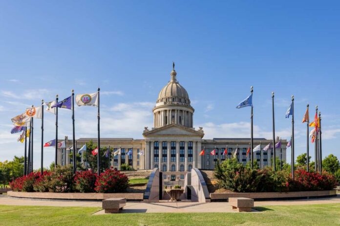 Sunny,Exterior,View,Of,The,Oklahoma,State,Capitol,At,Oklahoma