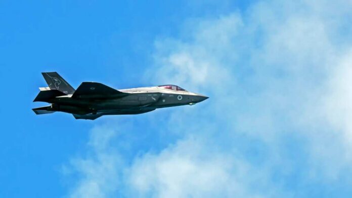 Tel,Aviv-yafo,,Israel,-,May,05,,2022:,A,5th,Generation