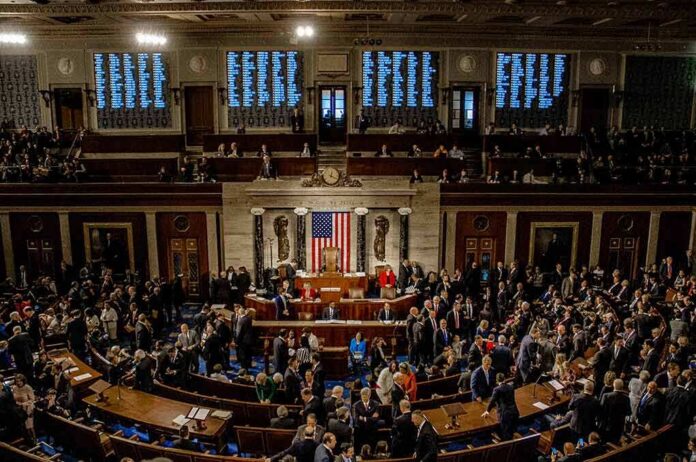 U.S. House chamber with lawmakers gathered before a session